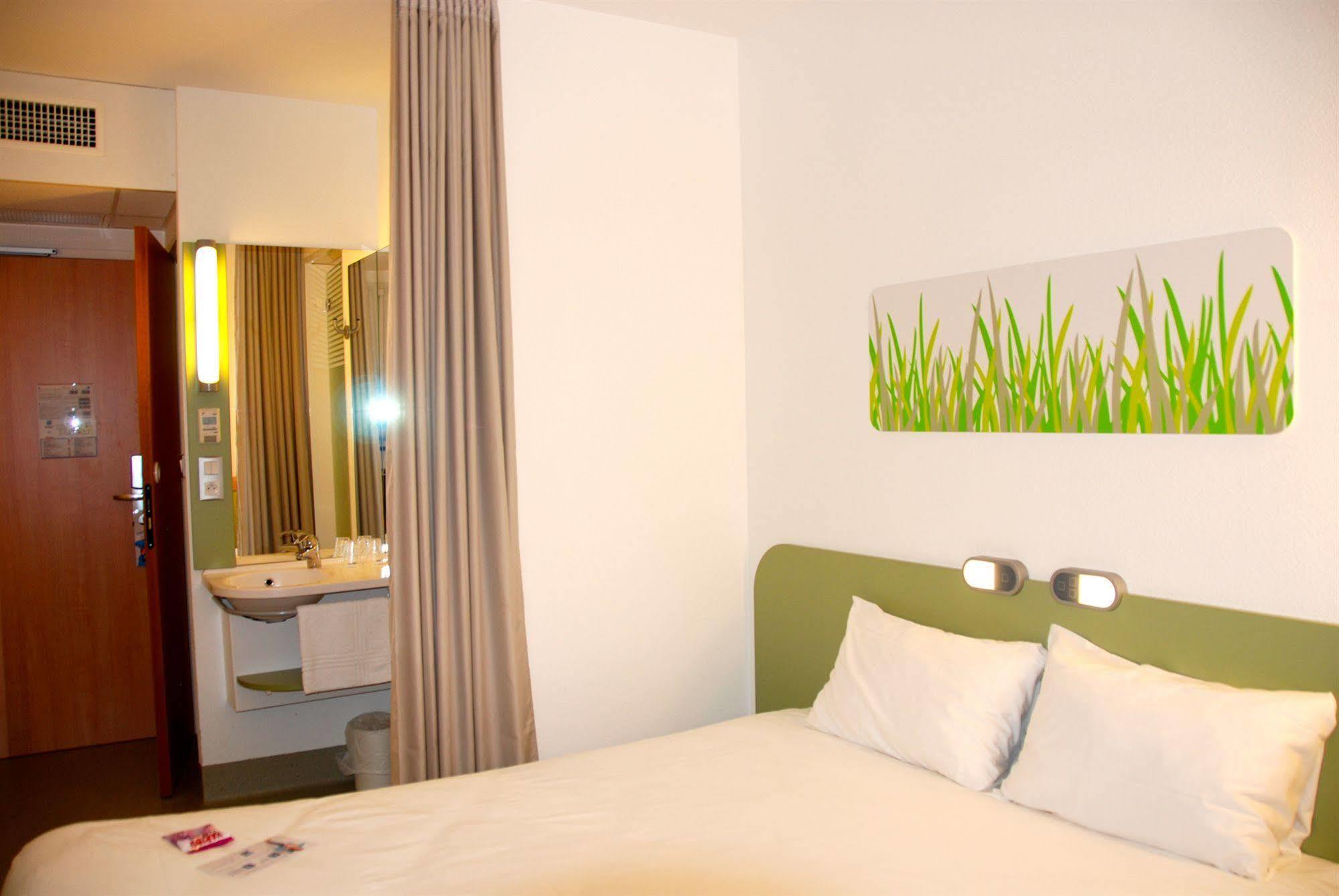 Ibis Budget Roanne Hotel エクステリア 写真